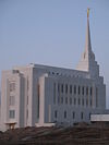 Rexburg Idaho Temple April 2007.jpeg