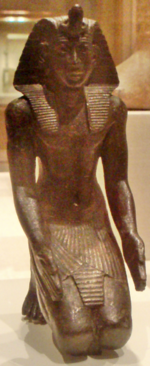 Necho-KnellingStatue BrooklynMuseum.png