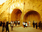 Taghe bostan.jpg