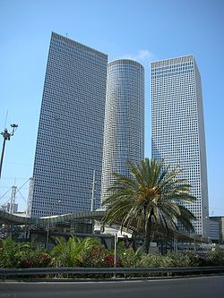 Azrieli Towers Sept.2007.JPG