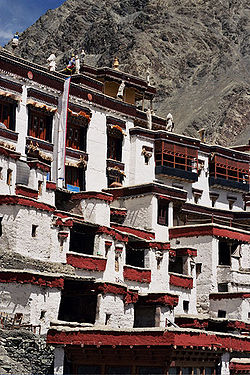 Rizong gompa 2.jpg