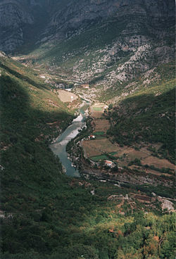 Settlement Patterns Cem Gorge.jpg
