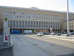 Thf-eingang.JPG