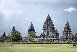 Prambanan Complex 2.jpg