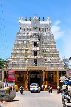 Rameswaram Temple Tower.jpg