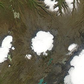 Вид на Хофсйёкудль  из космоса