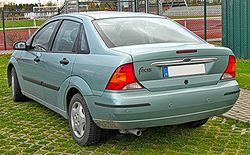 Седан Ford Focus первого поколения