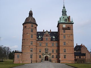Vallo front.jpg